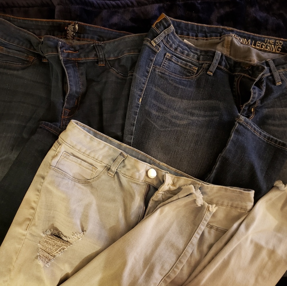SOLD Womens / Juniors Skinny jeans bundle size 12